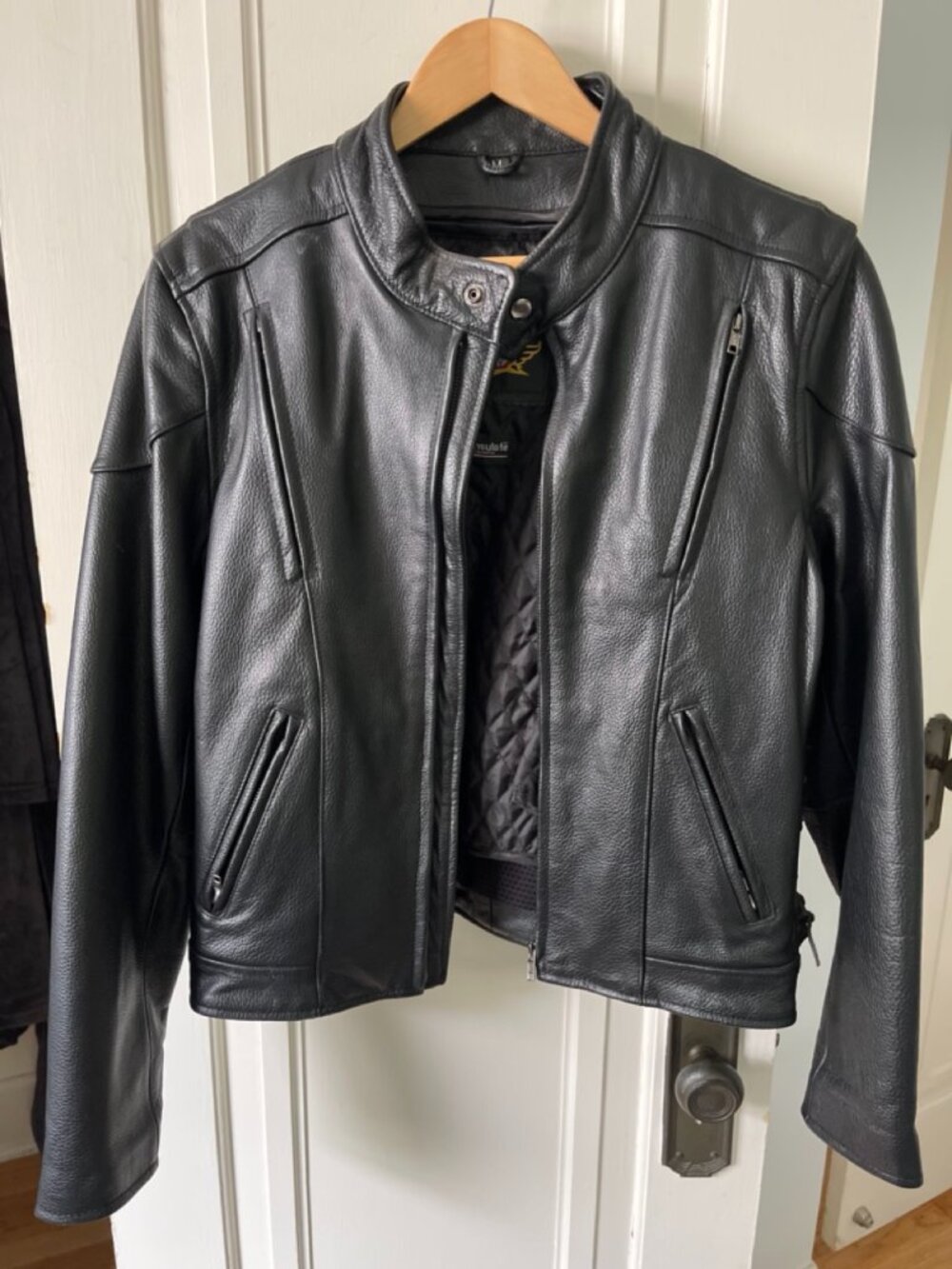 Vintage Universal Rider Black Leather Motorcycle Jacket Women’s Thinsulate Quilt